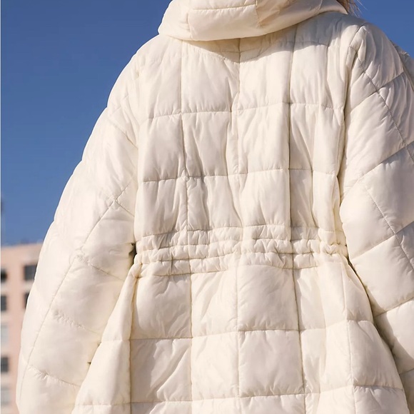 Free People Movement Patricia Packable Poncho Puffer- Size Large - Picture 3 of 7